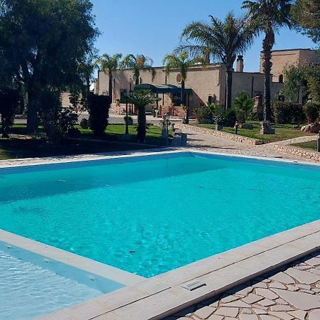 Masseria San Nicola B&B Torre Santa Susanna Exterior photo