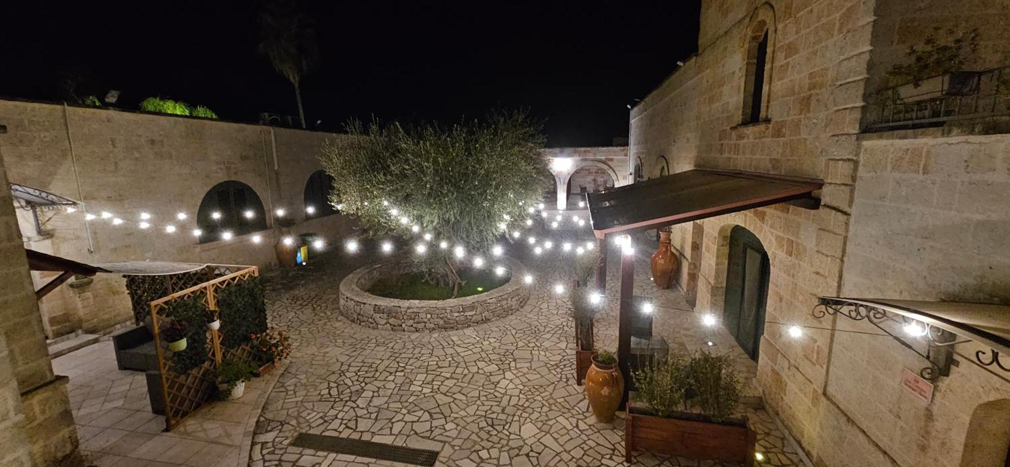 Masseria San Nicola B&B Torre Santa Susanna Exterior photo